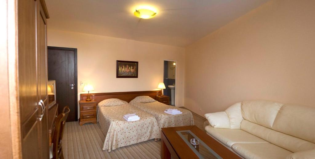 Family Hotel Zora Razlog Bilik gambar