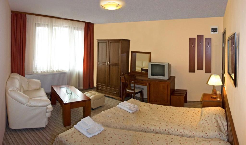 Family Hotel Zora Razlog Bilik gambar