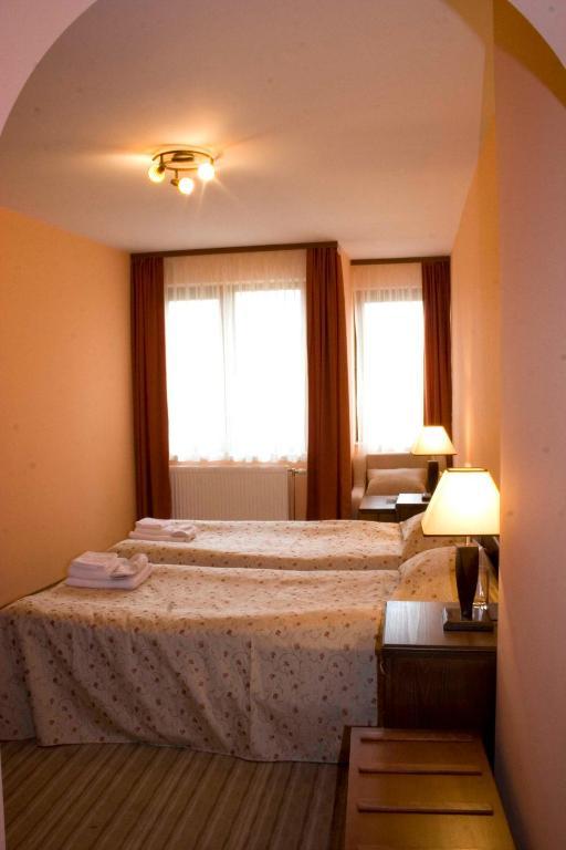 Family Hotel Zora Razlog Bilik gambar