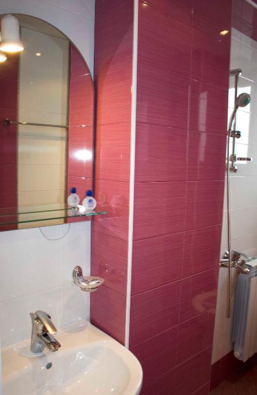 Family Hotel Zora Razlog Bilik gambar