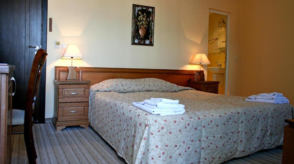 Family Hotel Zora Razlog Bilik gambar