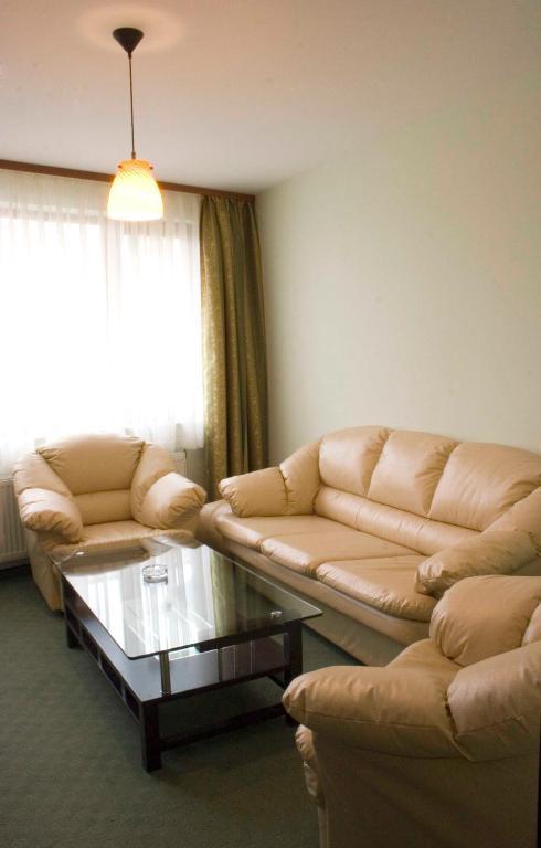 Family Hotel Zora Razlog Bilik gambar